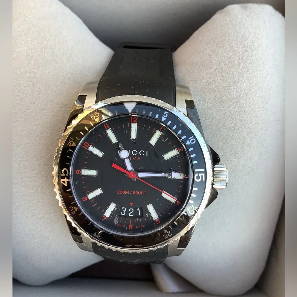 BIG and BEAUTIFUL GUCCI watch🌟🌟🌟